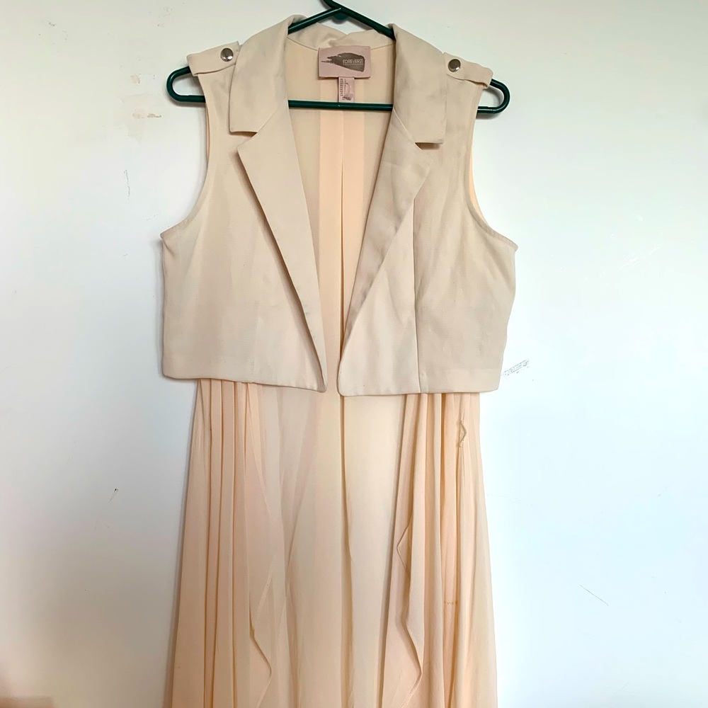 Cream Trench Top ( belt included/not pictures)
